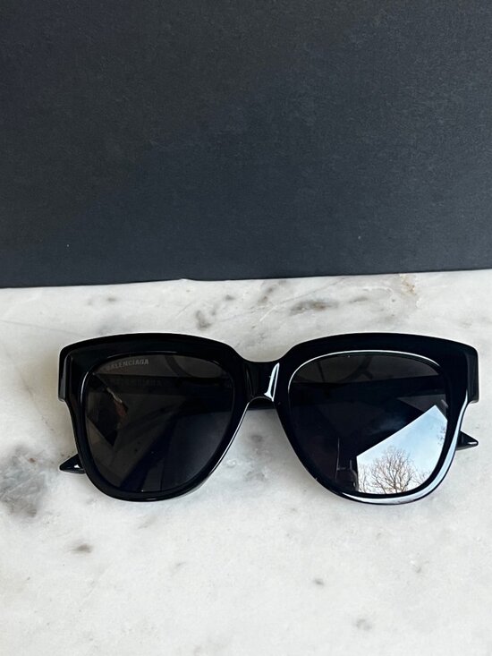 Balenciaga Women\'s BB0160S sunglasses in black with grey lenses main image 5